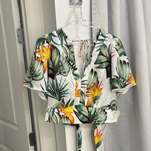 Milk & Honey Floral Paradise Women's cropped Blouse sz L